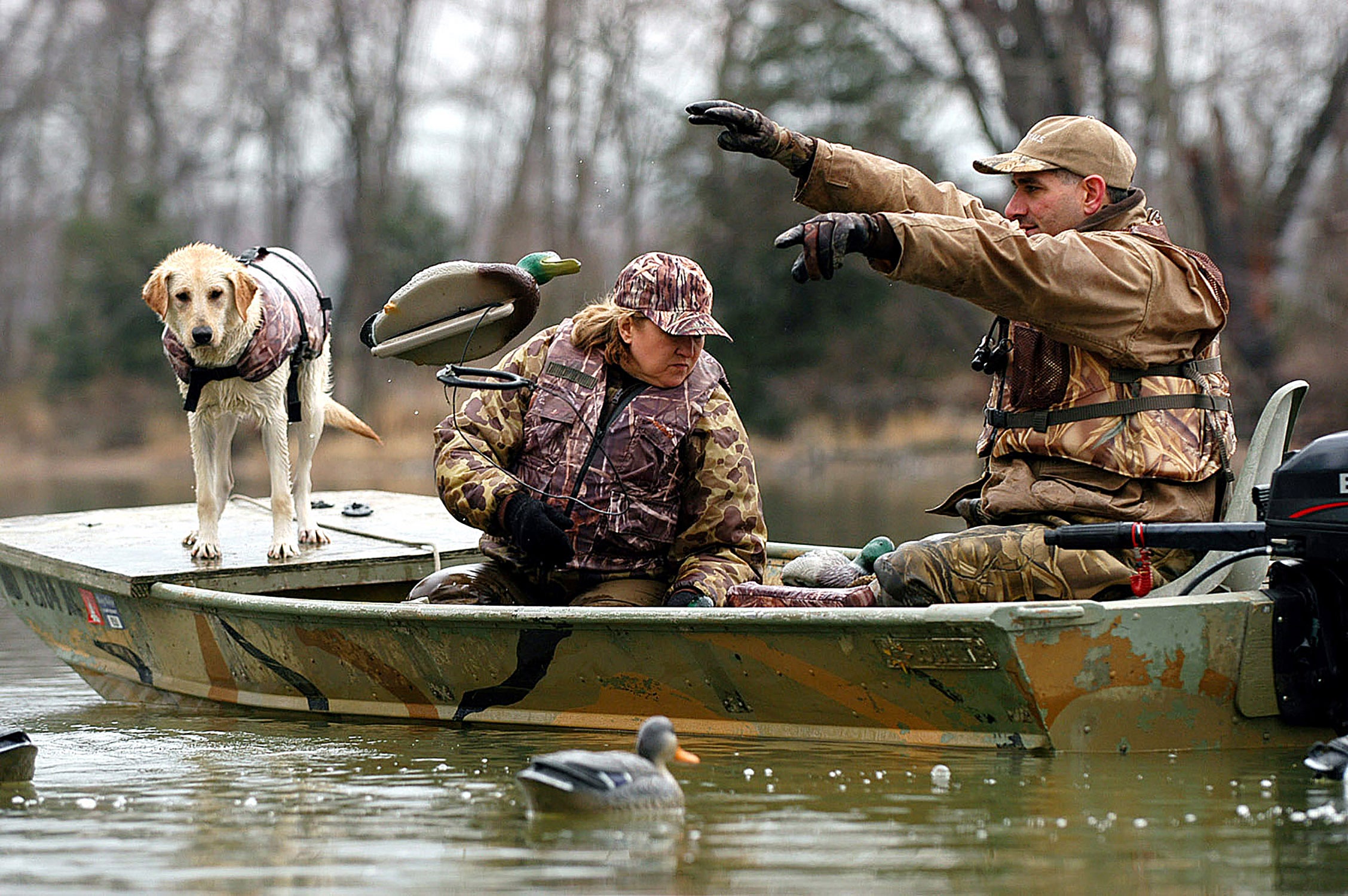 Duck hunting sale life jacket